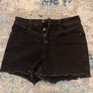 Black Cut-off Shorts Hi-Rise